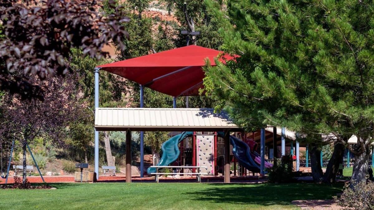 Timber & Tin G 2Bed 2Bath W Pool & Rooftop Deck Kanab Exterior photo